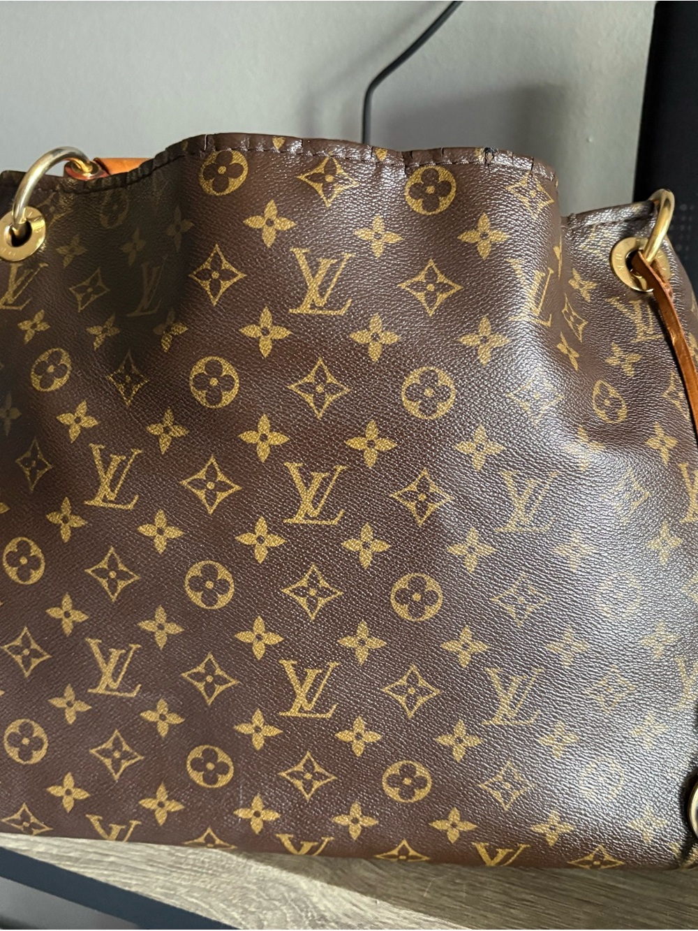 Louis Vuitton Monogram Artsy MM Tote in Brown and Tan- The Real Real with pics - Picture 5 of 13
